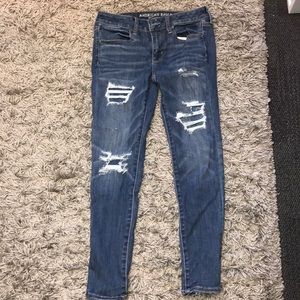 Super Stretch American Eagle Ripped Jeans!!
